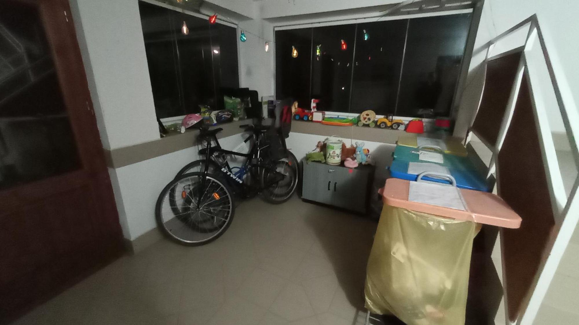 Rodinný apartmán s posedením pod košatým orechom. Trávnica Esterno foto